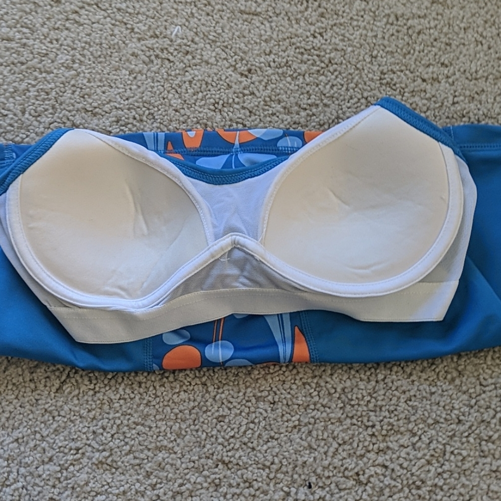 Brooks - Running Top With Built In Bra - image 2